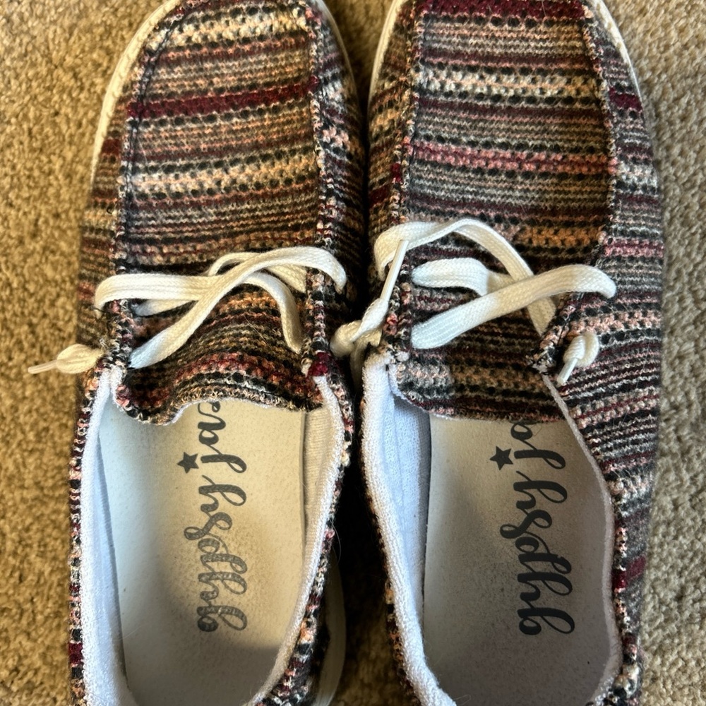 Gypsy Jazz Striped Casual Shoes Size 9